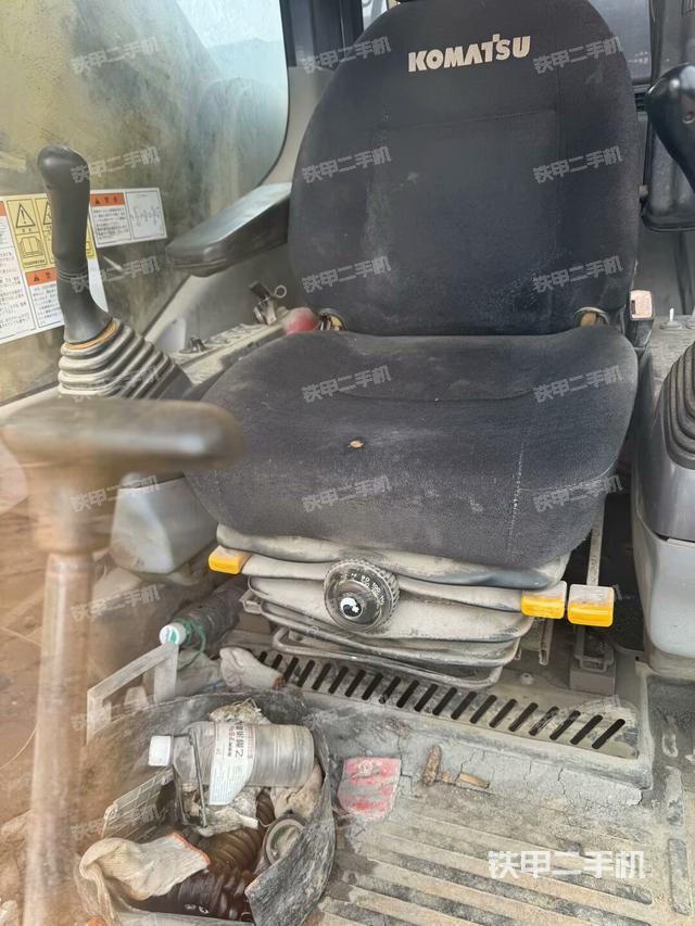 驾驶室整体（整机外观）