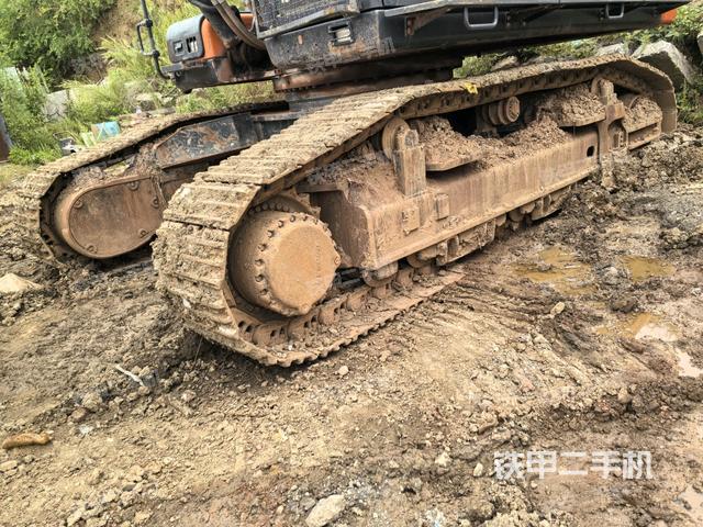 单侧履带整体（整机外观）