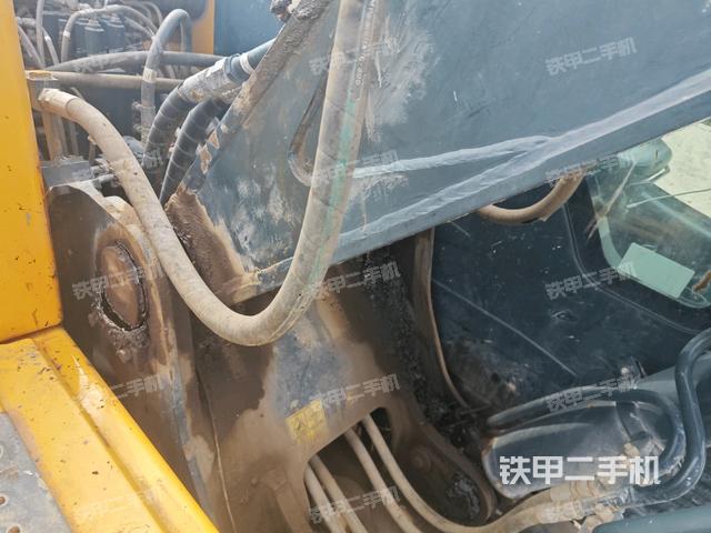 大臂根部 斜视（工作和回转装置）