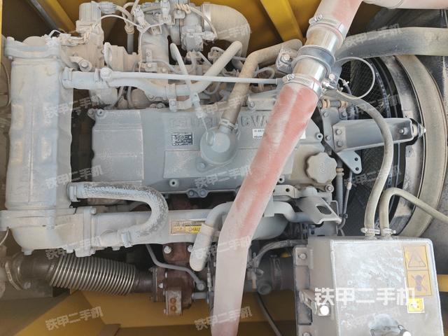 发动机室（上车部件）