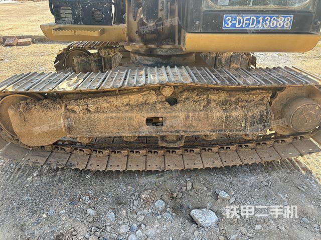 单侧履带整体（整机外观）