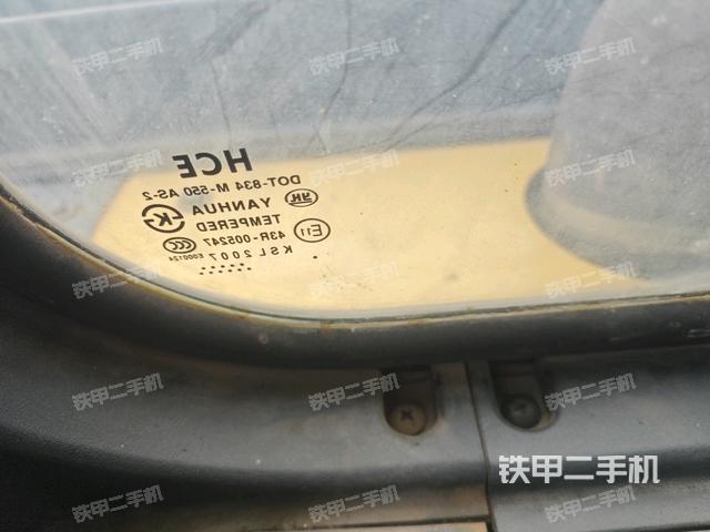 后窗玻璃角标（驾驶室部分）