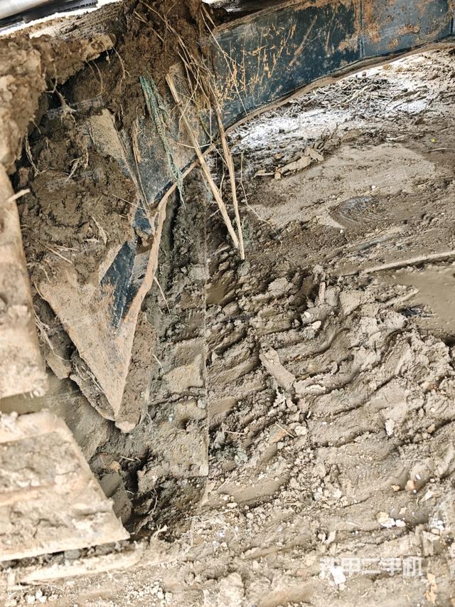 左侧行走马达盖板（行走机构）