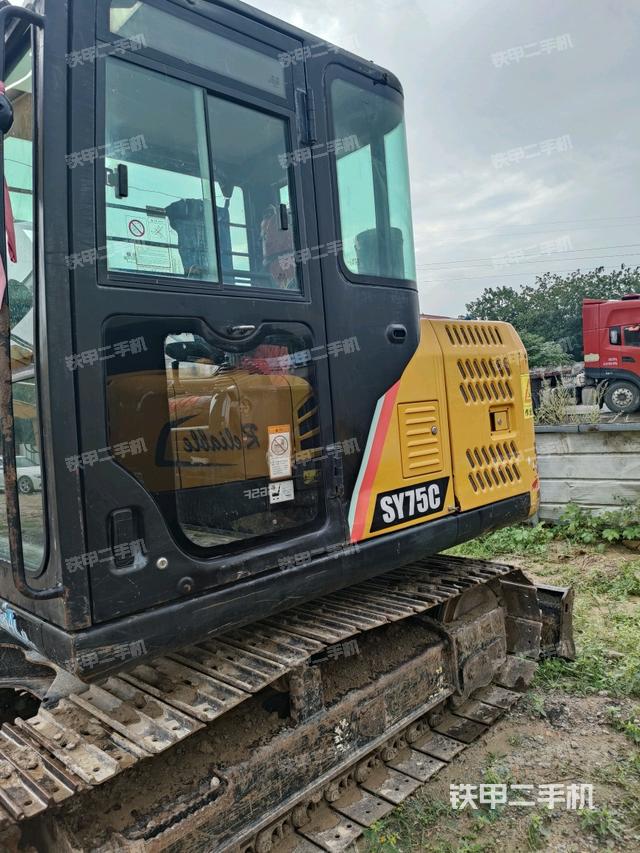 驾驶室整体（整机外观）