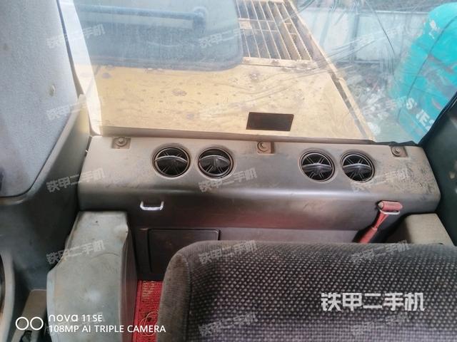 座椅后部（驾驶室部分）