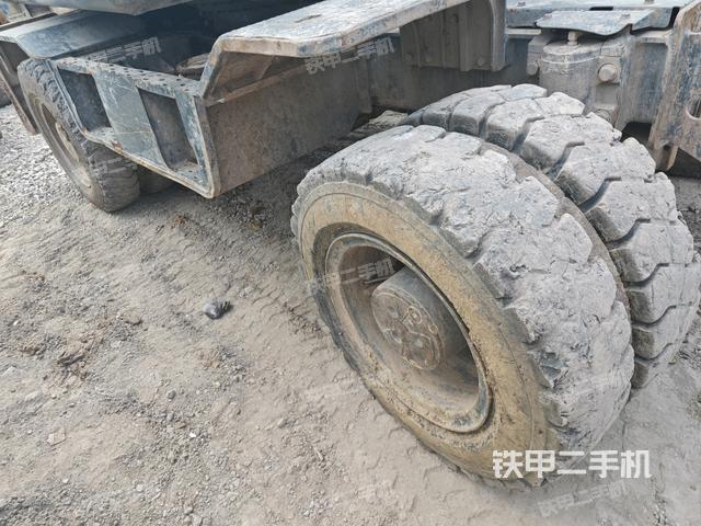 左侧履带整体 （行走机构）