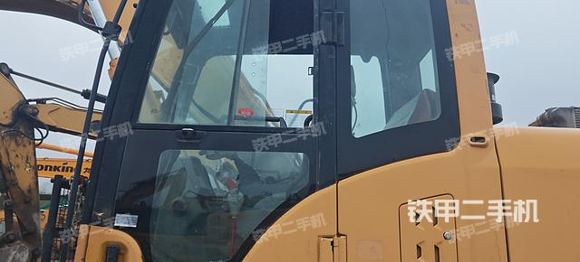 驾驶室整体（整机外观）