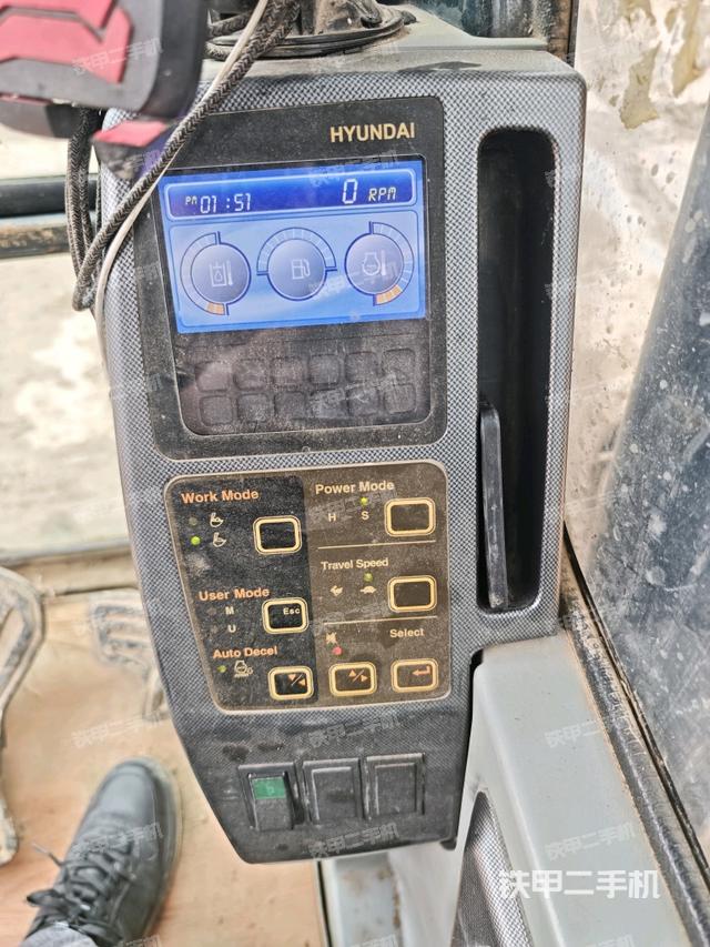 显示屏 （驾驶室部分）