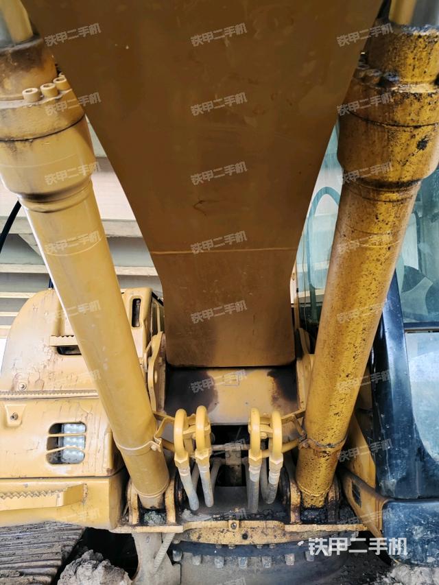 大臂整体 右侧（工作和回转装置）