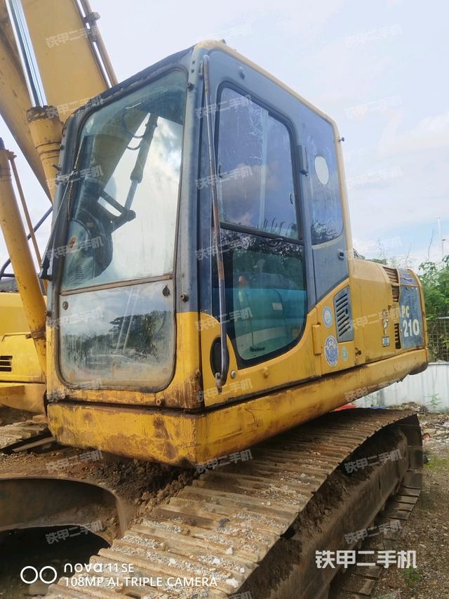 驾驶室左前45度（驾驶室部分）