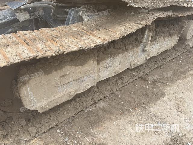 单侧履带整体（整机外观）