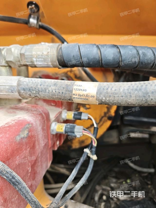 液压泵斜45 左（大件舱室）