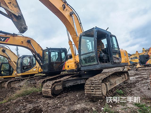 现代R225-7挖掘机