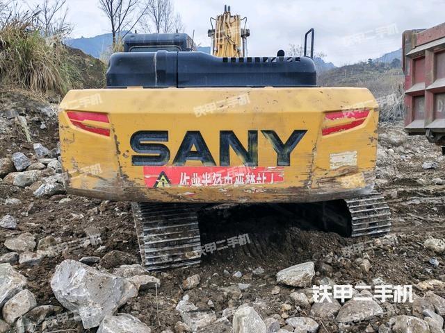 驾驶室整体（整机外观）