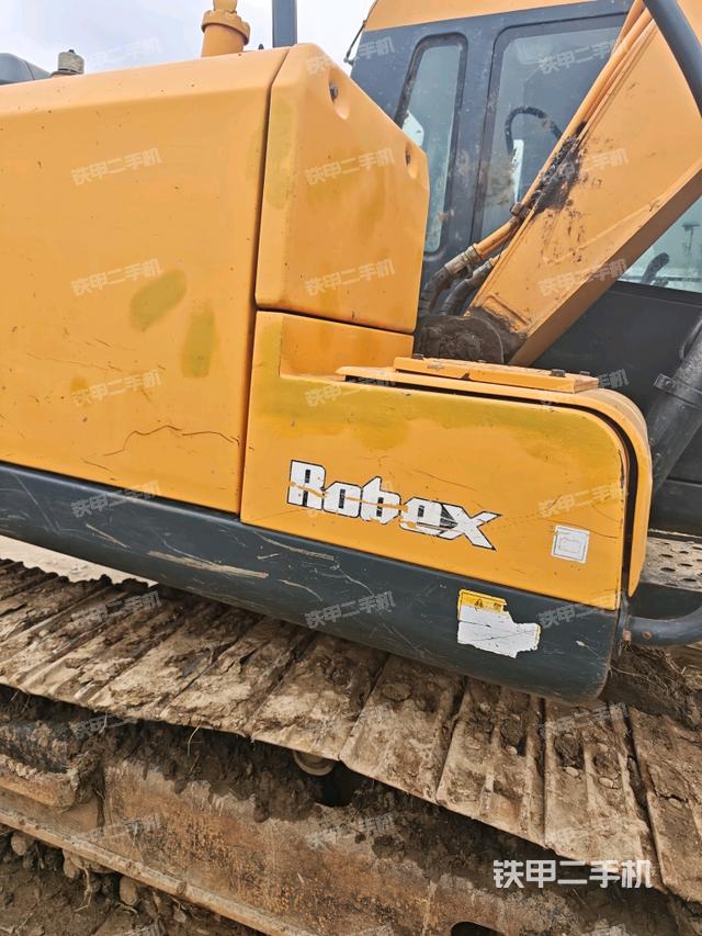 大臂根部 斜视（工作和回转装置）