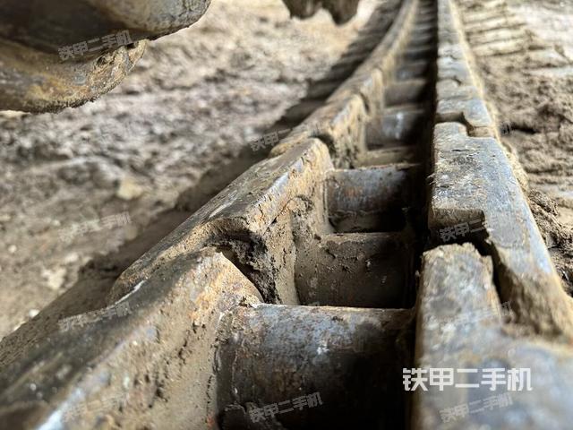 单侧履带整体（整机外观）