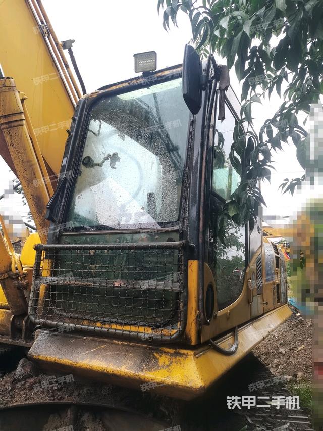 駕駛室左前45度（駕駛室部分）