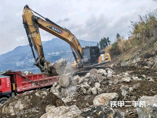 三一重工SY245H挖掘機(jī)