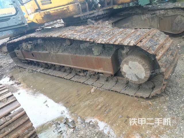 左側(cè)履帶整體?（行走機構(gòu)）