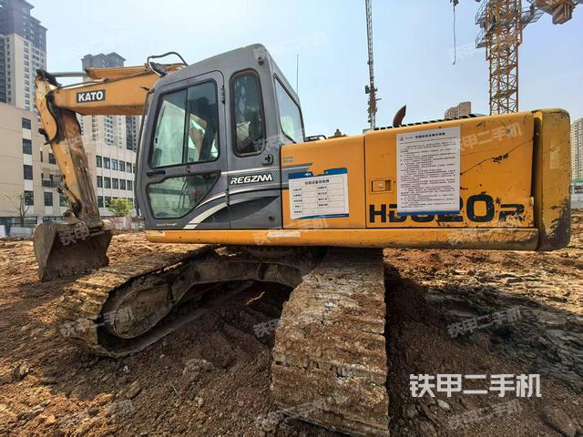 加藤HD820R挖掘机