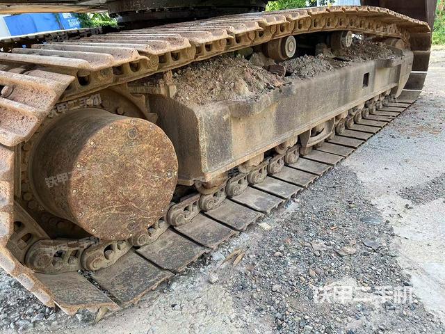 左侧履带整体 （行走机构）