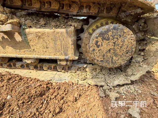 单侧履带整体（整机外观）