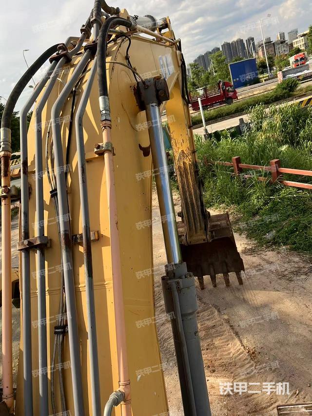 大臂整体 右侧（工作和回转装置）