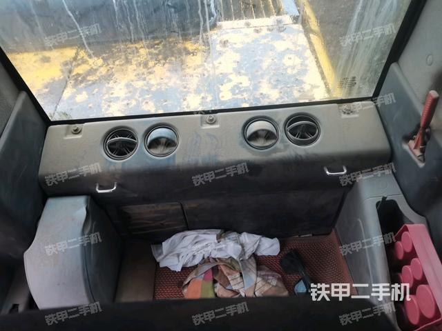 座椅后部（駕駛室部分）