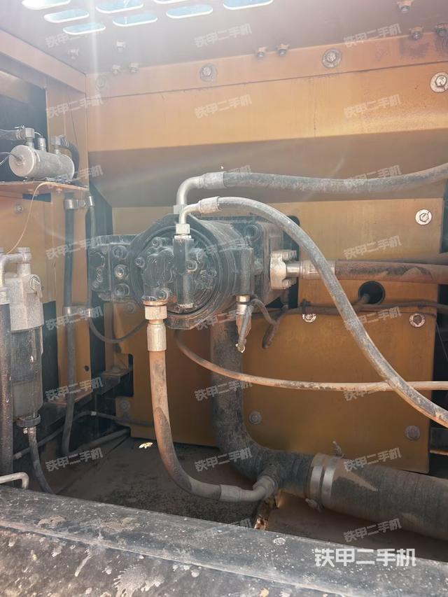 液壓泵室（大件艙室）