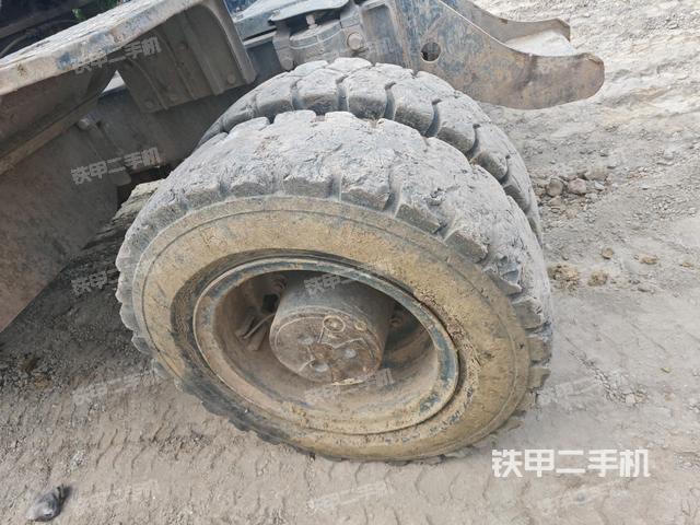 左导向轮（行走机构）