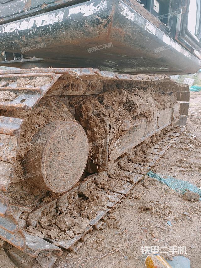 单侧履带整体（整机外观）