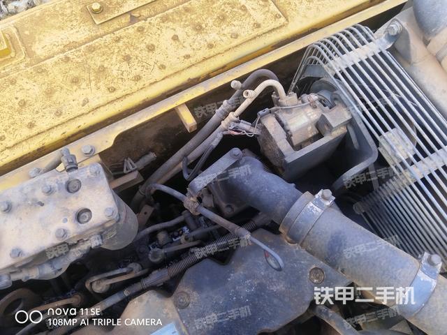 中央回转接头特写（上车部件）