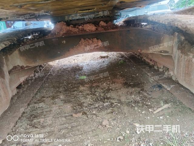 右侧行走马达盖板（行走机构）