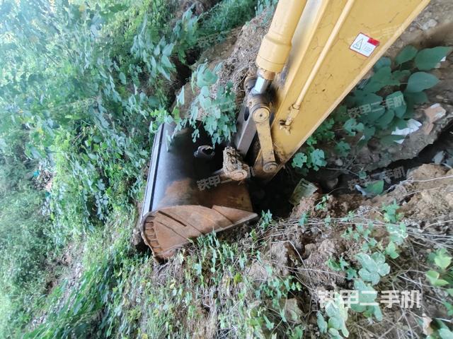 大臂根部 斜视（工作和回转装置）