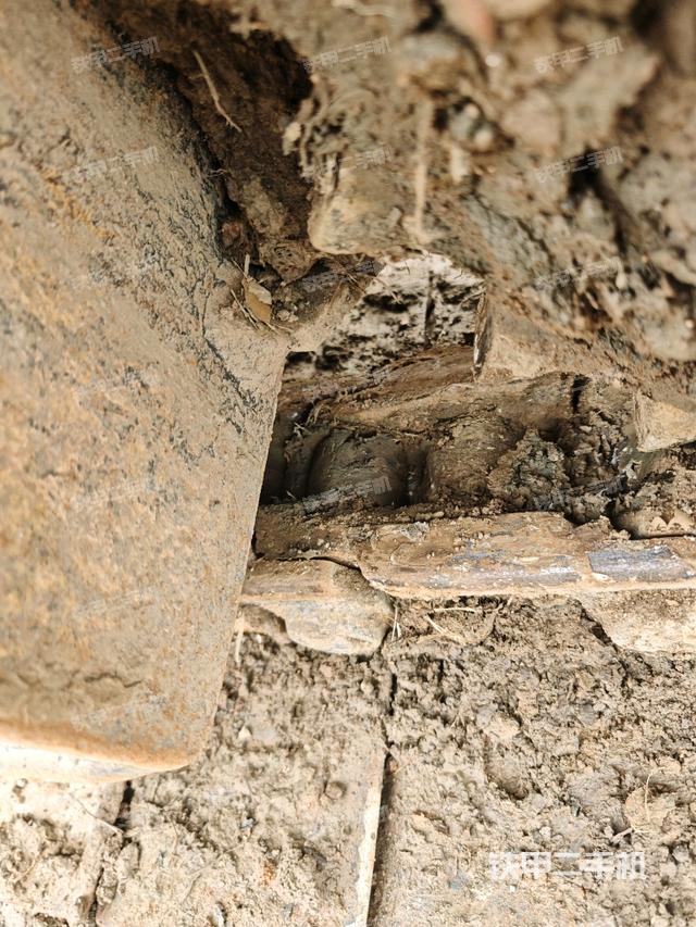 右侧履带整体（行走机构）