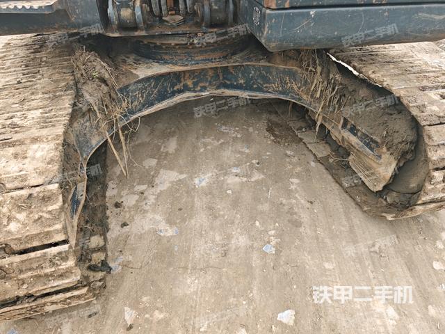 左侧履带整体 （行走机构）