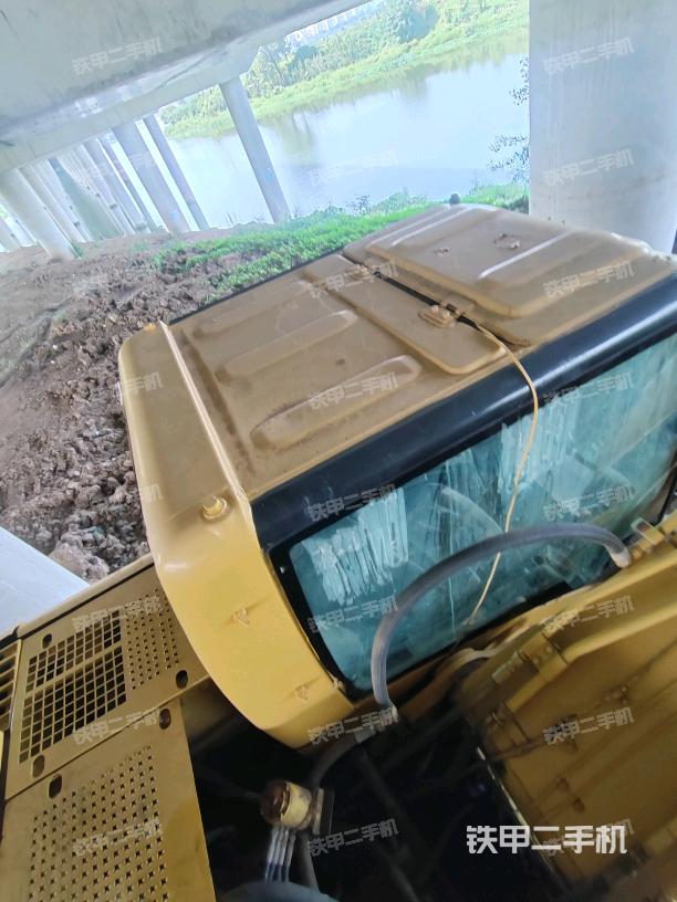 驾驶室顶部俯视（上车部件）