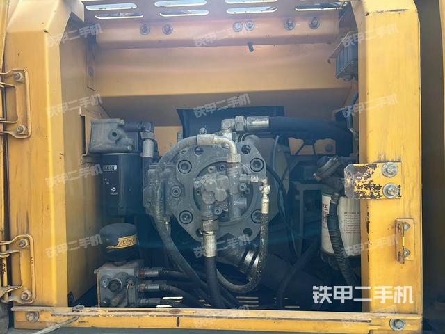 液压泵室（大件舱室）