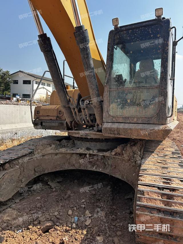 大臂根部?斜視（工作和回轉(zhuǎn)裝置）