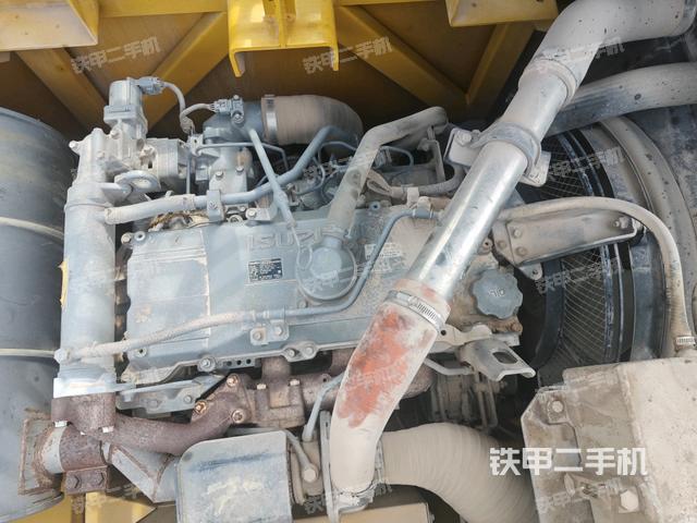 氣門室蓋螺絲特寫(上車部件) 氣門室蓋螺絲特寫(上車部件)