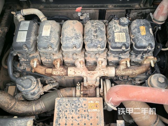 发动机整体俯视（整机外观）