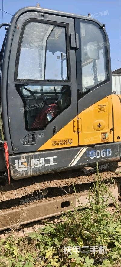 驾驶室整体（整机外观）