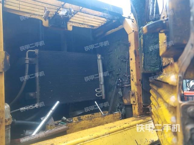 散熱器正面（大件艙室）