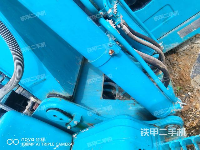 大臂整体 右侧（工作和回转装置）