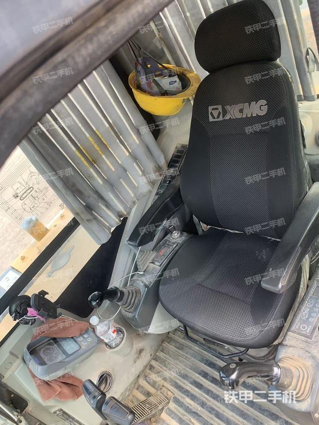 驾驶室整体（整机外观）