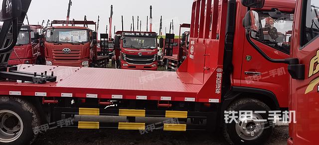 整机右侧（设备外观及核心部件）