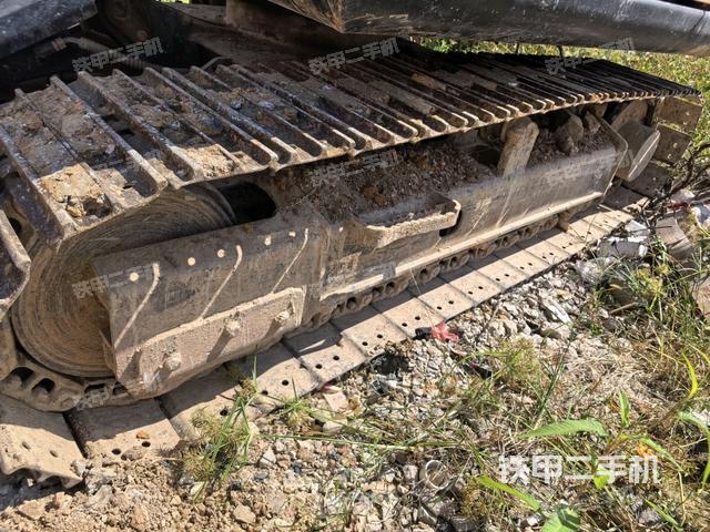 左侧行走马达盖板（行走机构）