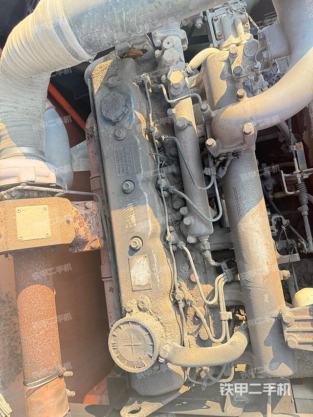 发动机整体俯视(整机外观) 发动机整体俯视(整机外观)