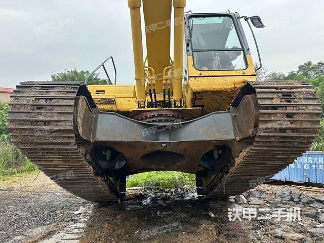小松PC220LC-7挖掘機(jī)