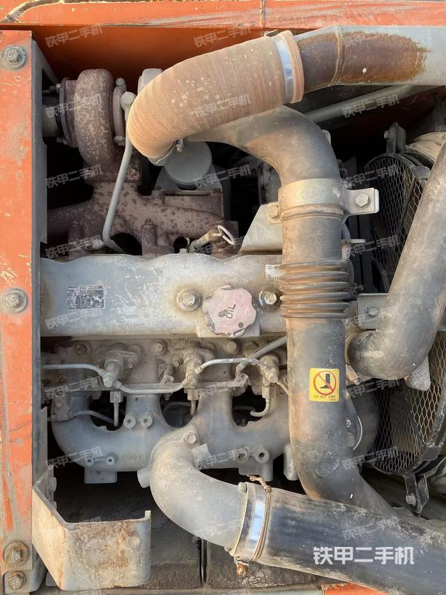 发动机整体俯视(整机外观) 发动机整体俯视(整机外观)